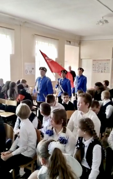 "Инсценировка произведений о войне".